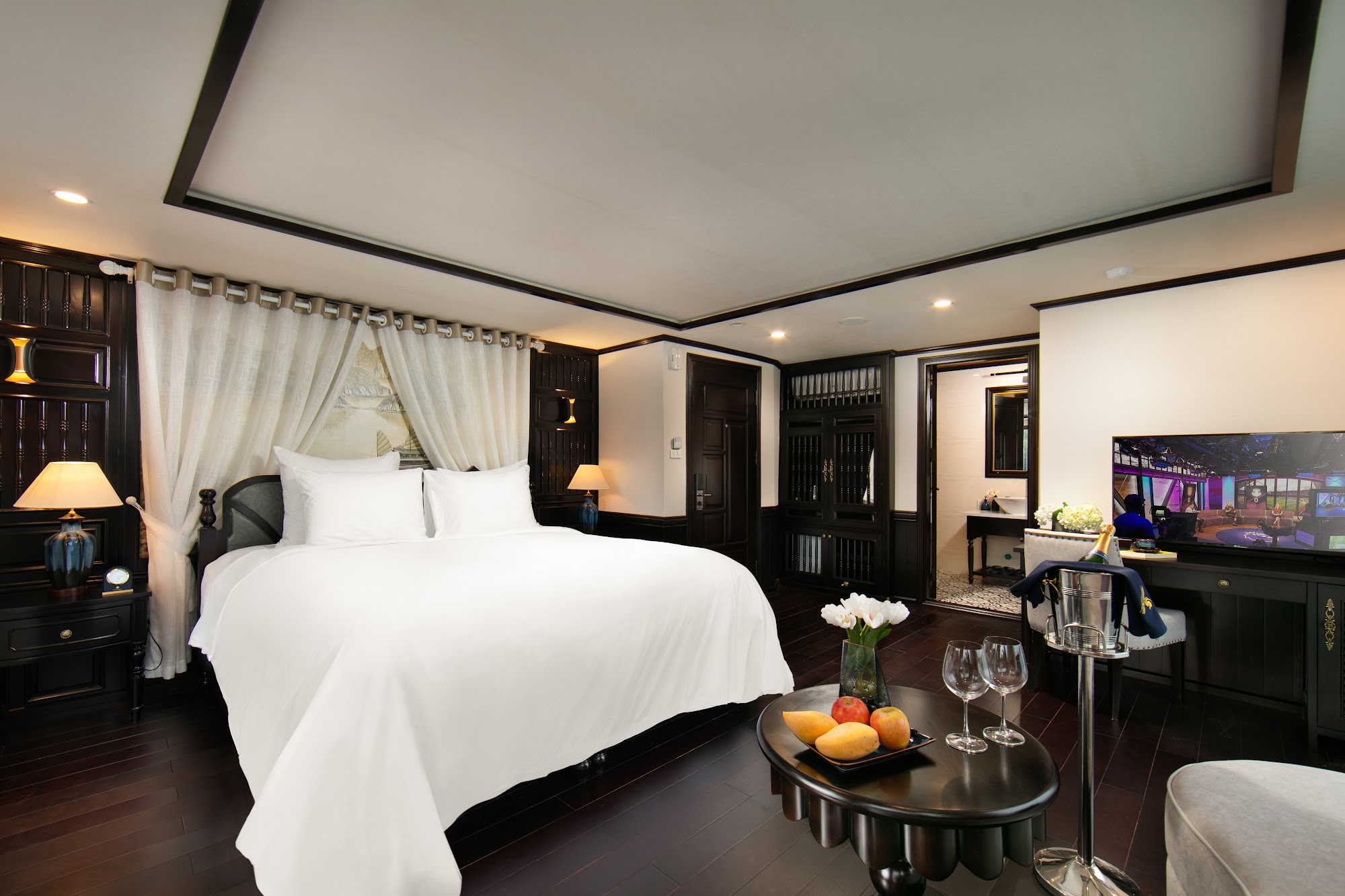 hermes cruise 2d1n – halong bay hermes cruise 2d1n – halong bay